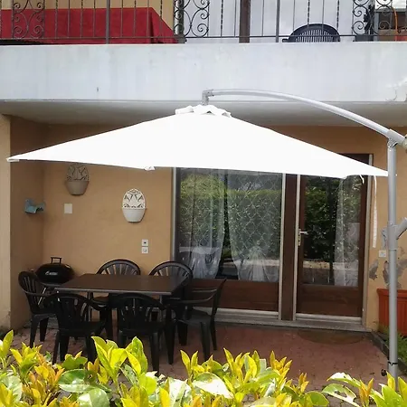 Apartman Holiday Casa Stefi *